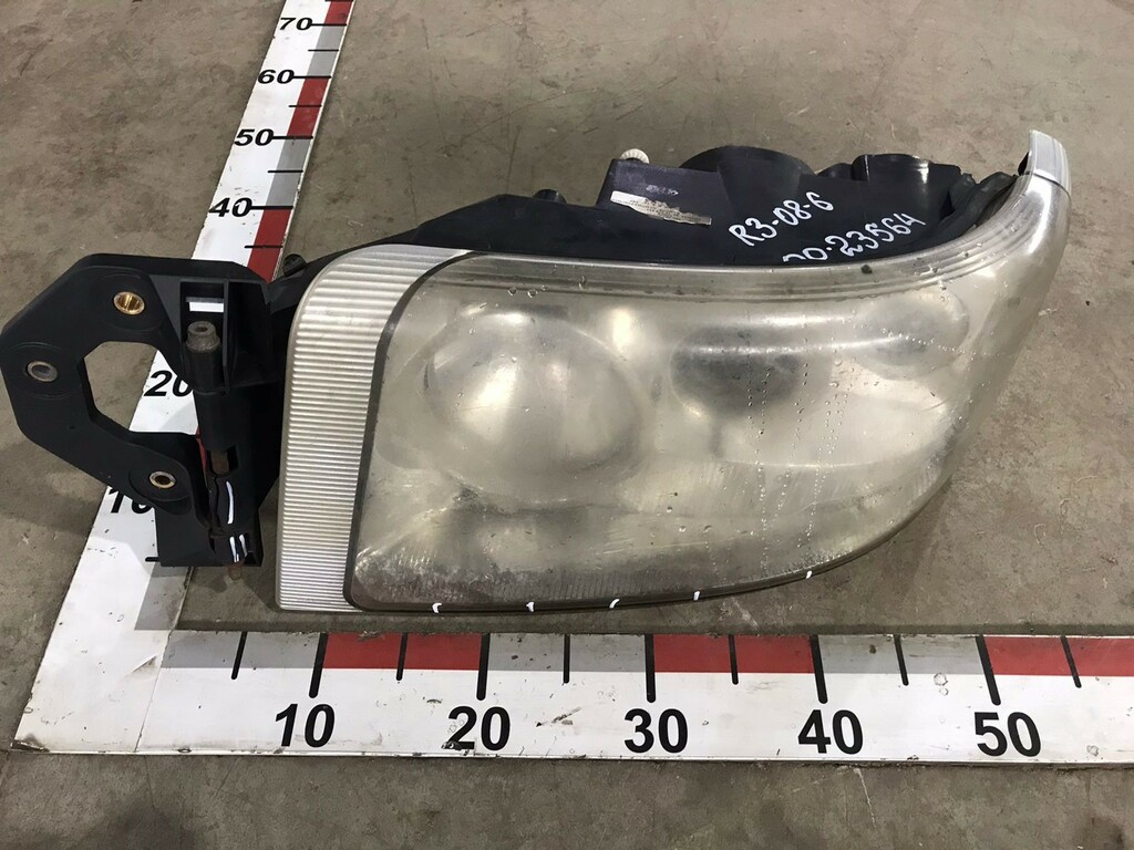 Фара левая б/у