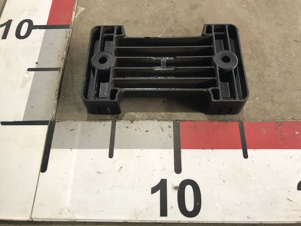 Крепление пульта управления подвеской б/у