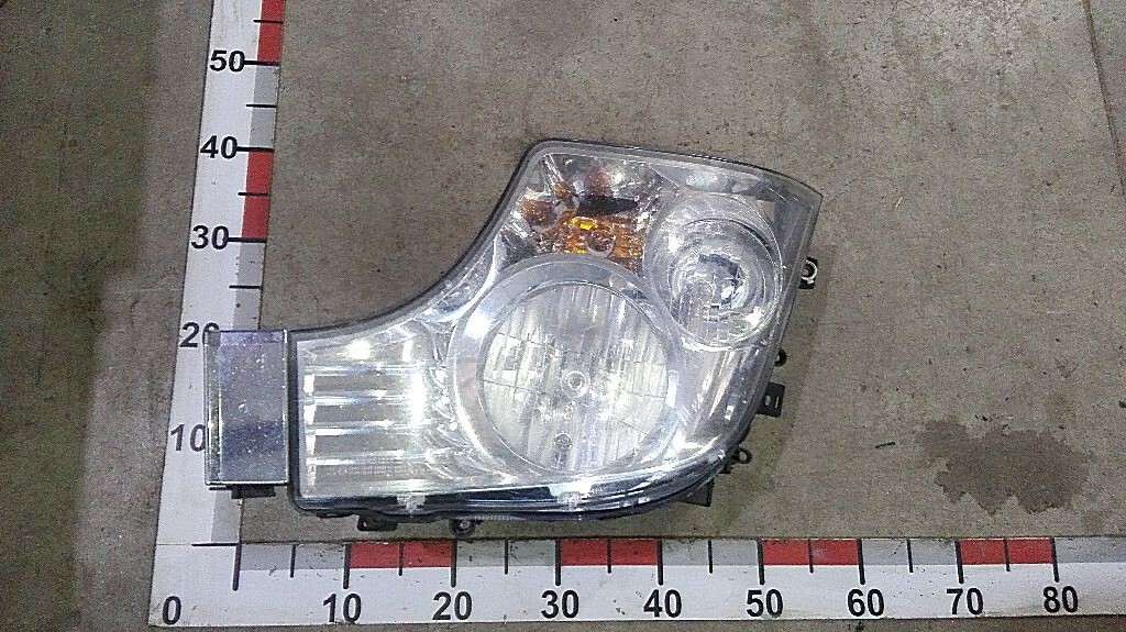 Фара левая б/у