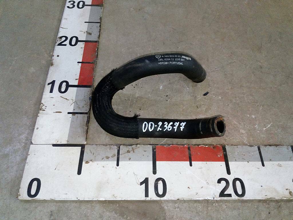 Патрубок печки б/у