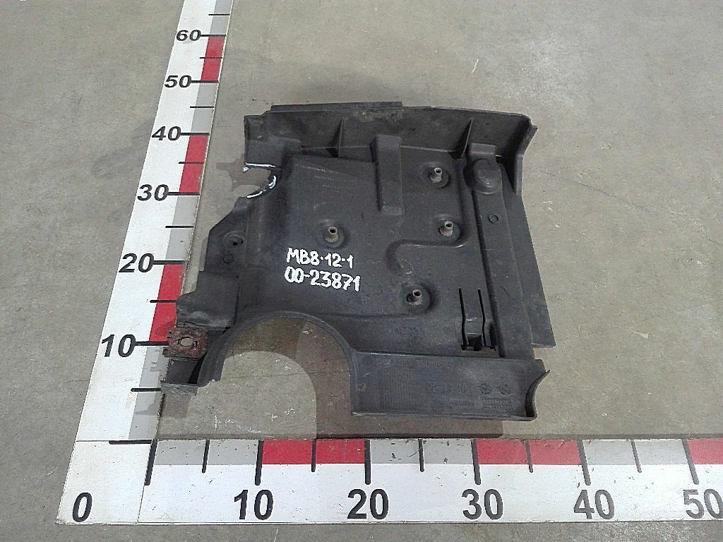 Кожух двигателя защитный левый OM471 б/у