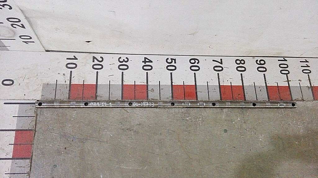 Ось коромысел впускных клапанов OM471 б/у