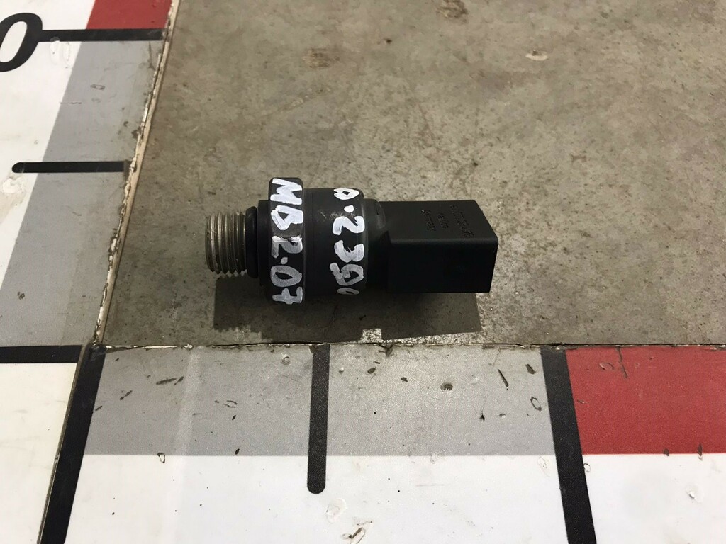 Датчик давления масла б/у