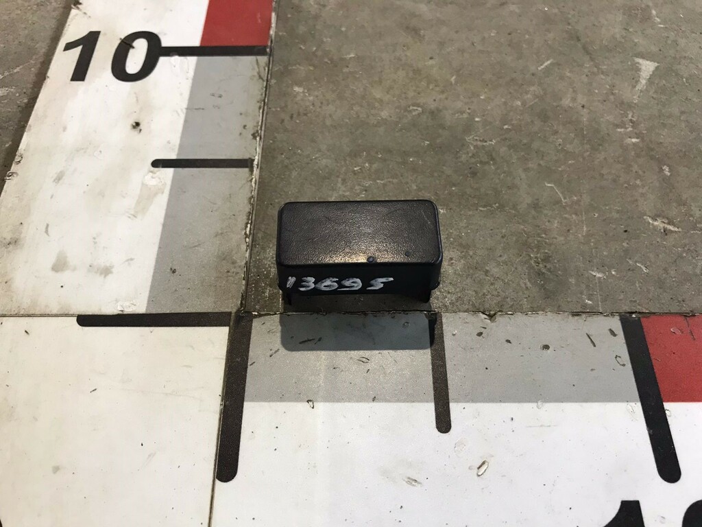 Заглушка клавиши б/у