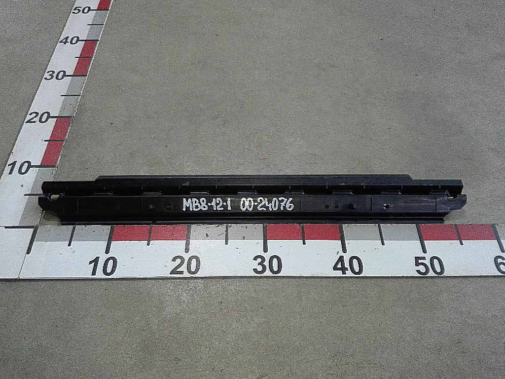 Крышка панели приборов б/у