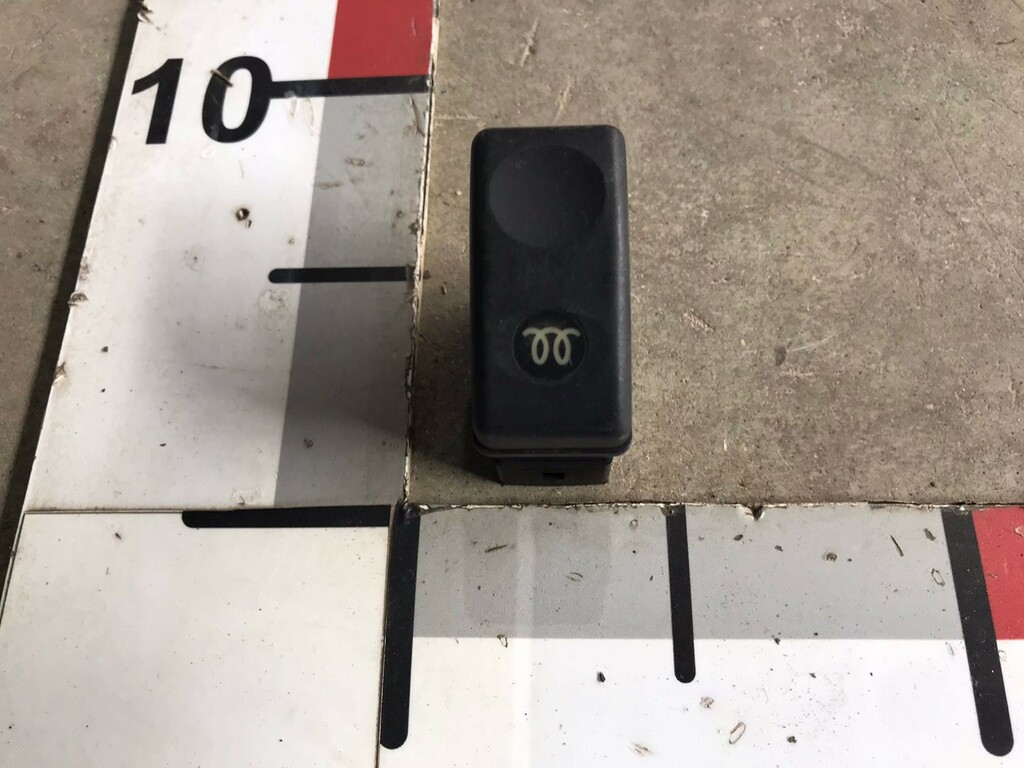 Клавиша подогрева свечи накаливания б/у