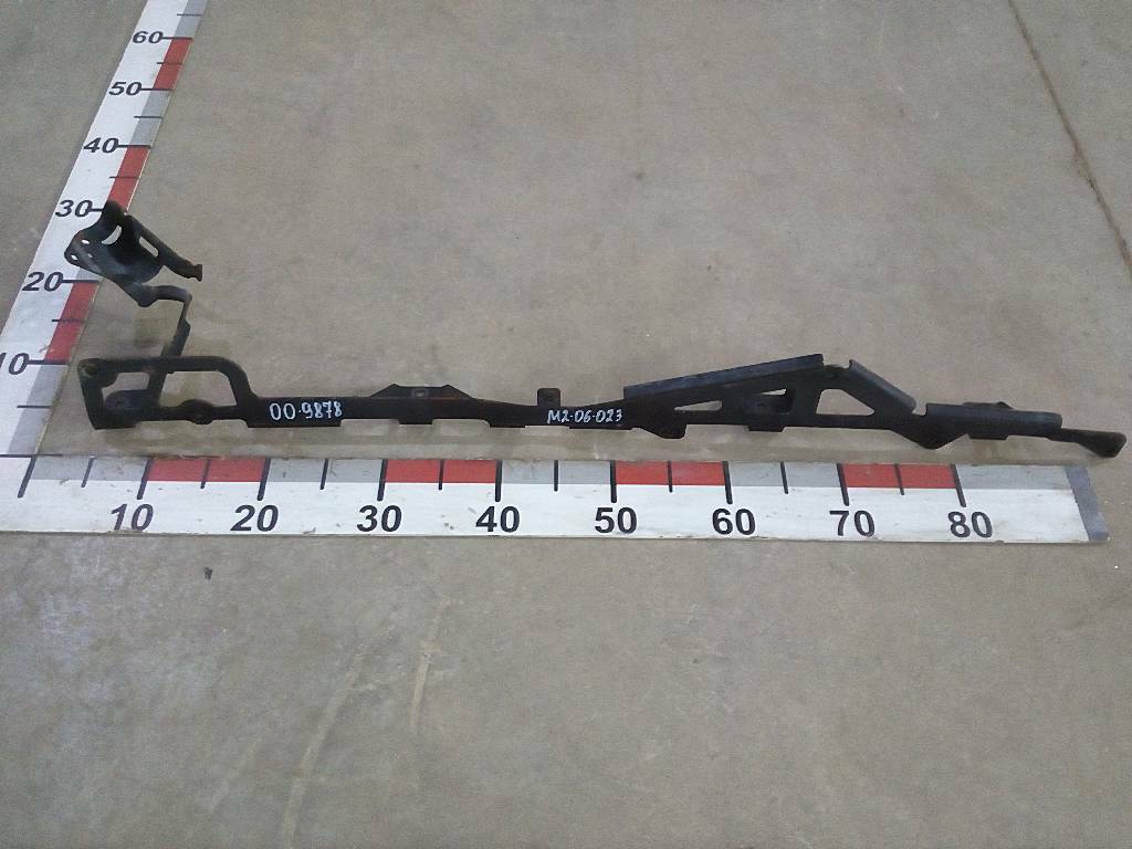 Кронштейн корпуса электрических контактов б/у