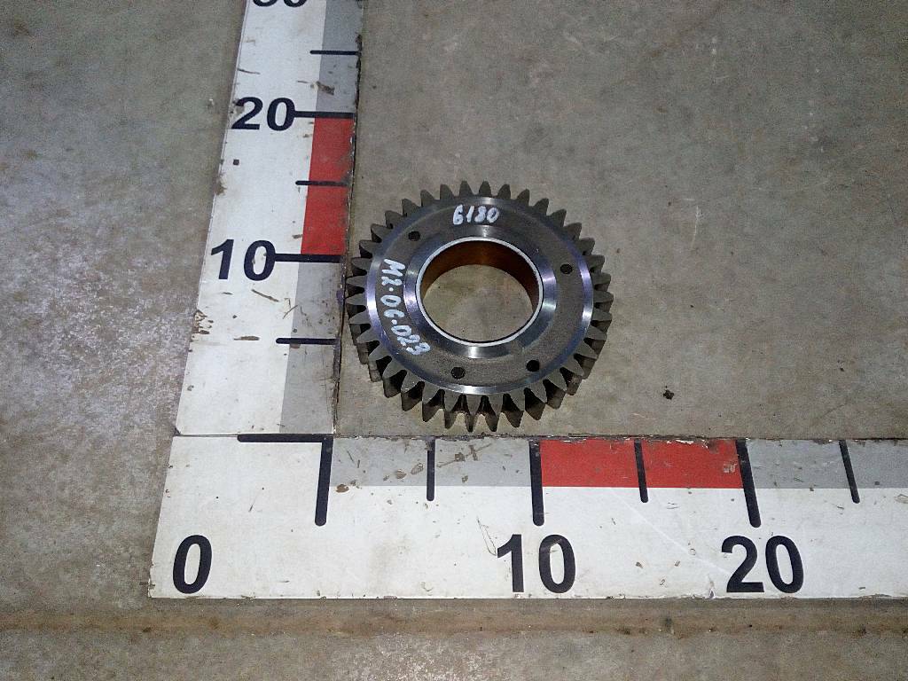 Шестерня ГРМ промежуточная D2066 б/у