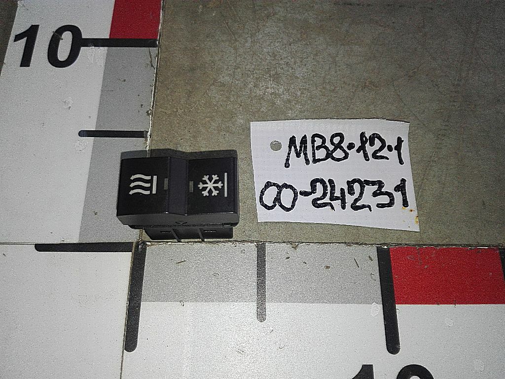 Клавиша автономного отопителя/кондиционера б/у