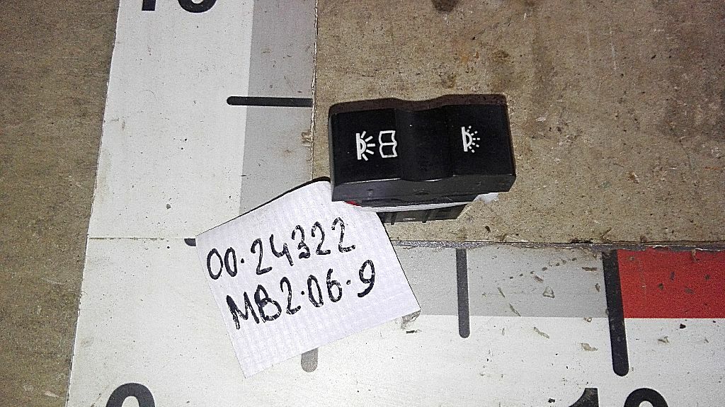 Клавиша освещения салона б/у