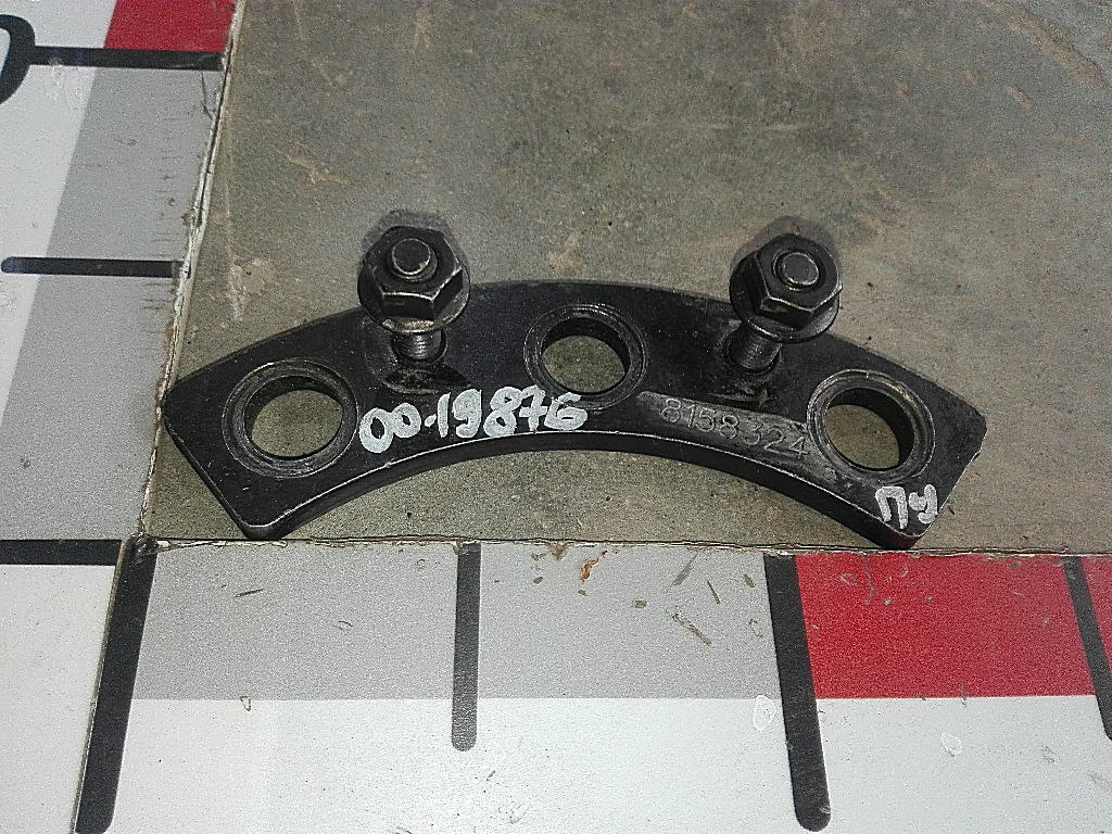 Кронштейн переднего датчика системы abs б/у