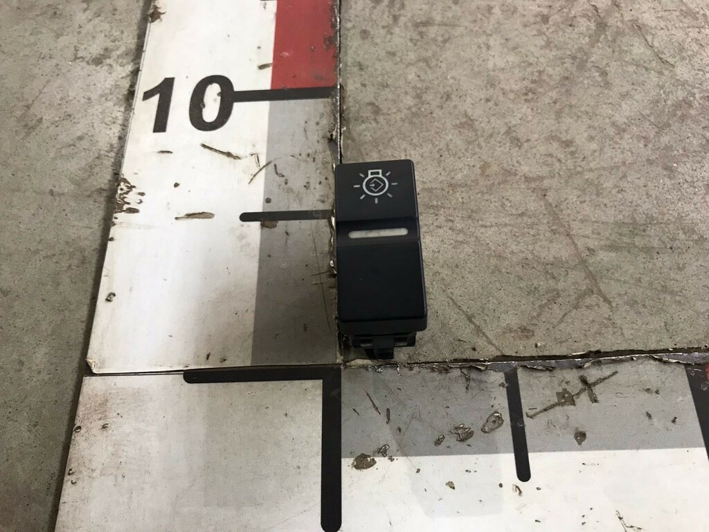 Клавиша освещения б/у