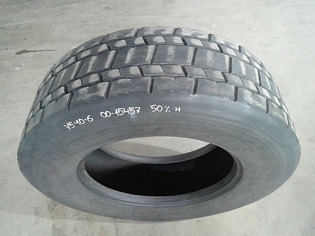 Шина задняя 315/70 б/у