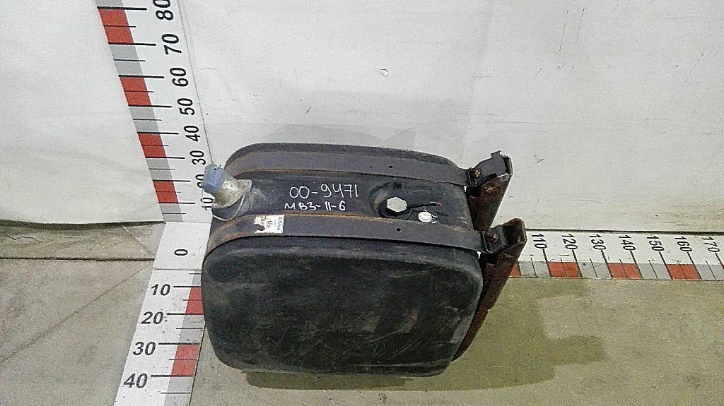 Бак мочевины 85 л. б/у