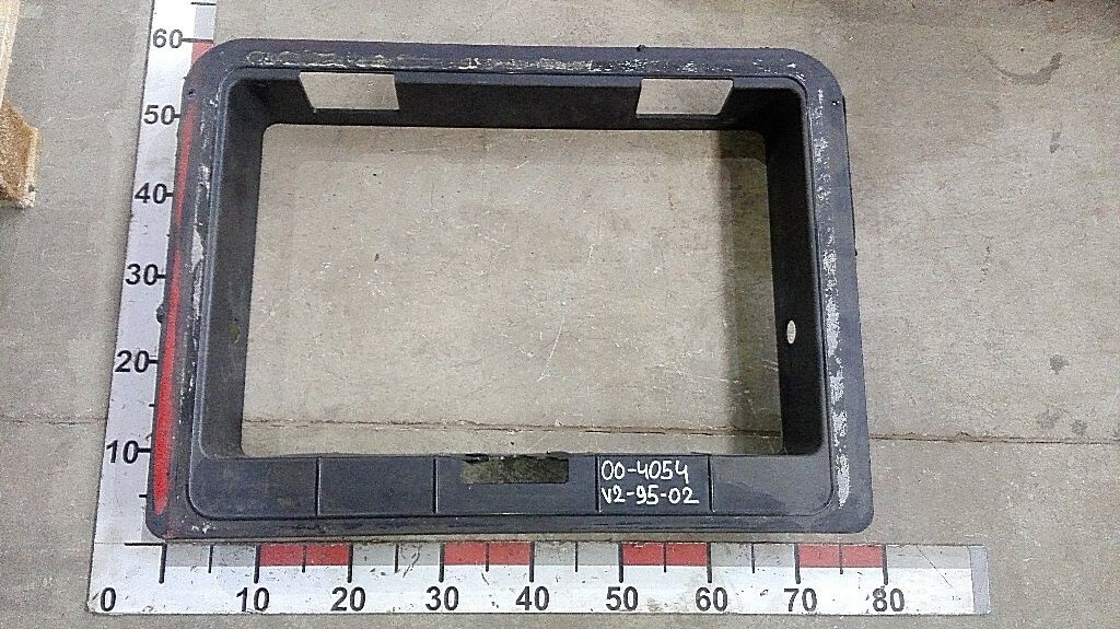 Рамка инструментального ящика б/у
