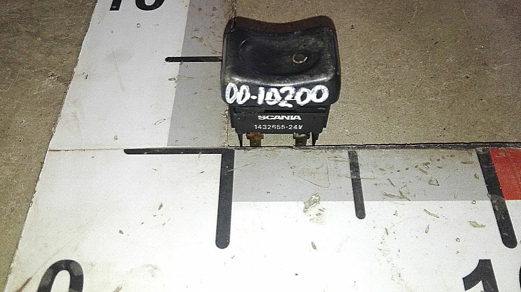 Клавиша противотуманных фонарей б/у