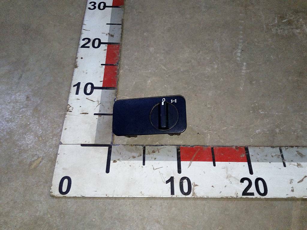 Выключатель блокировки дифференциала б/у