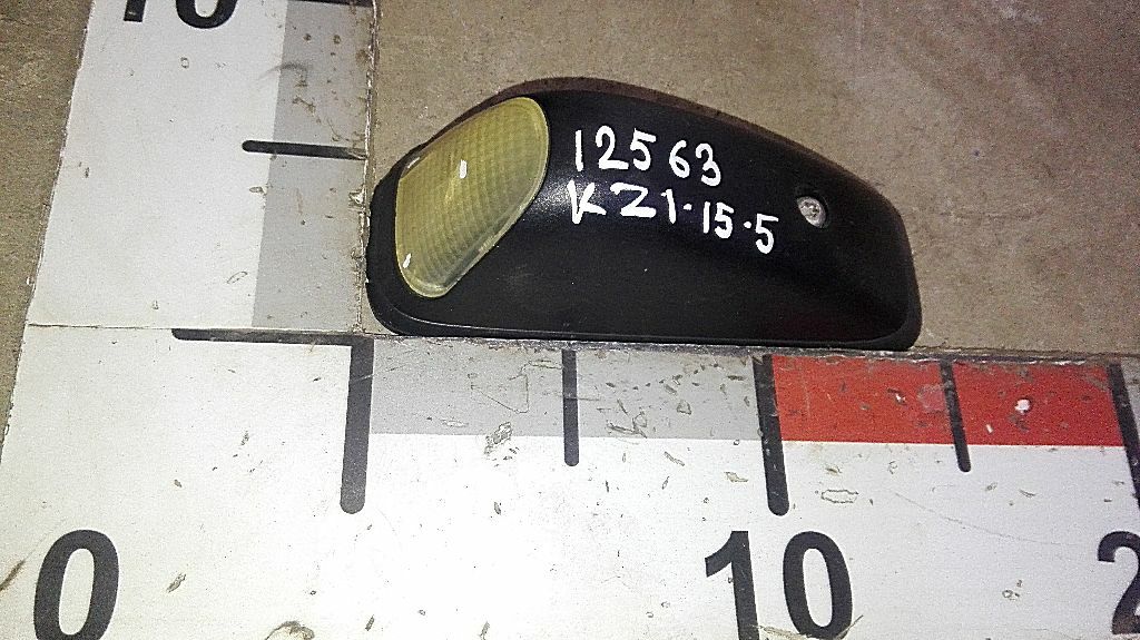 Фонарь солнцезащитного козырька левый б/у