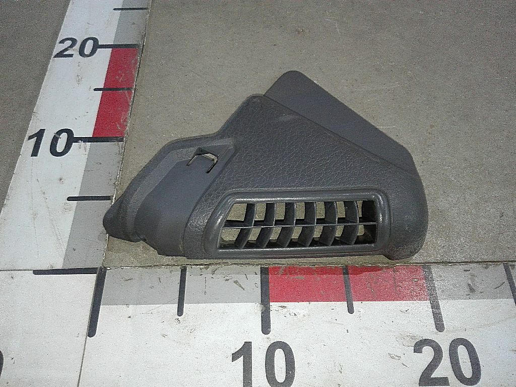 Накладка панели приборов б/у