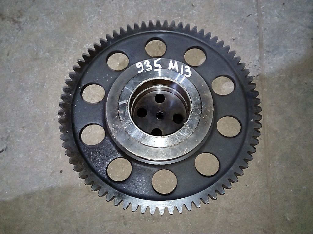 Шестерня грм промежуточная D2066 б/у