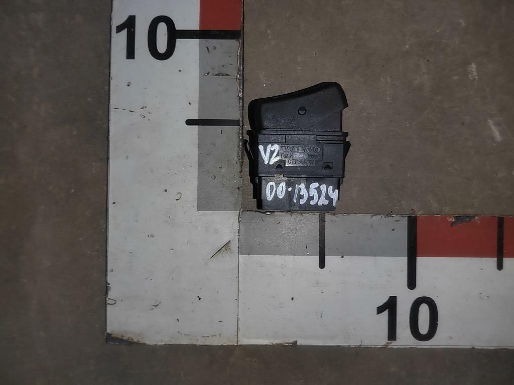 Клавиша антипробуксовочной системы б/у