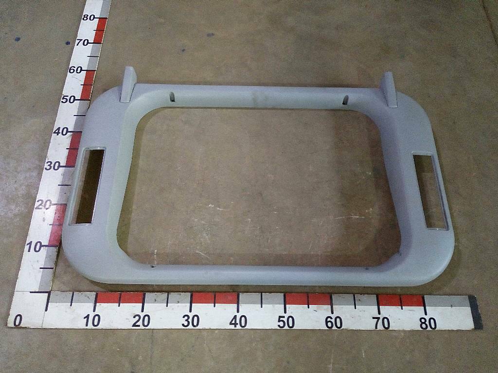 Накладка люка б/у