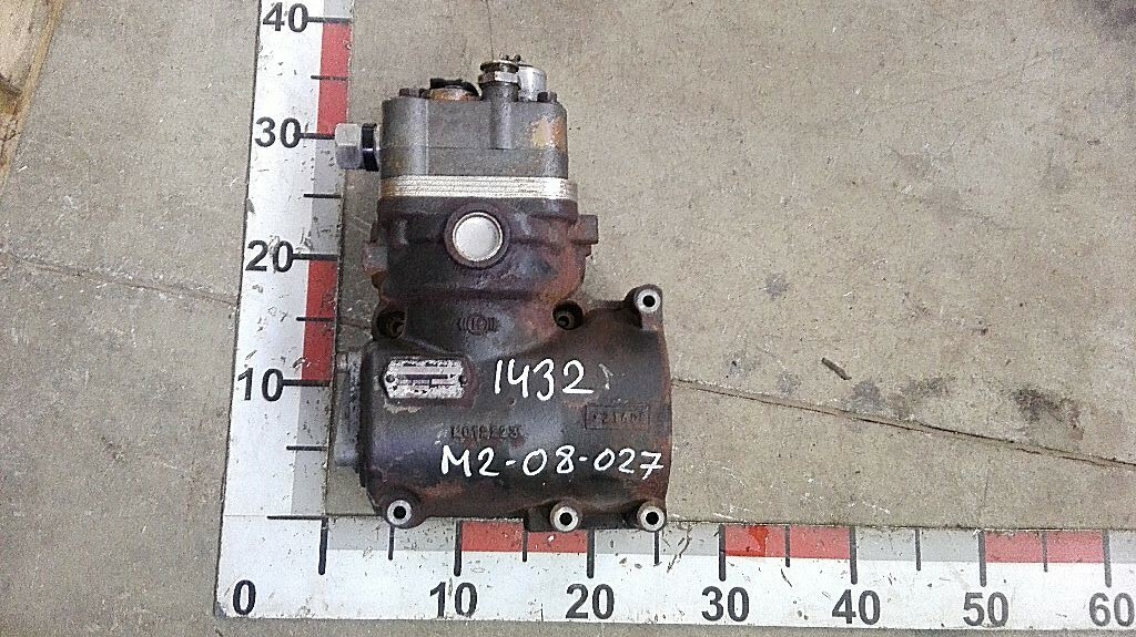 Компрессор воздушный D2066 б/у