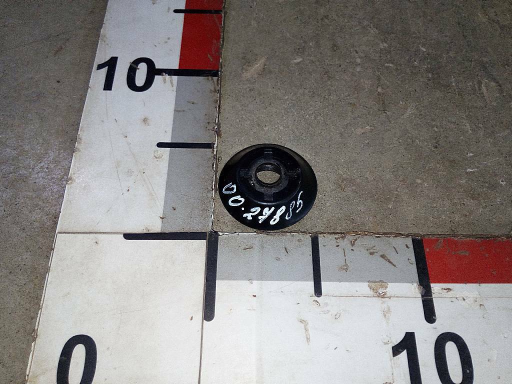 Заглушка накладки трапеции стеклоочистителей б/у