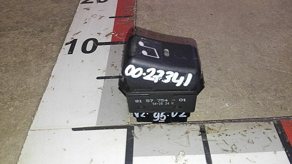 Клавиша аудиосистемы б/у