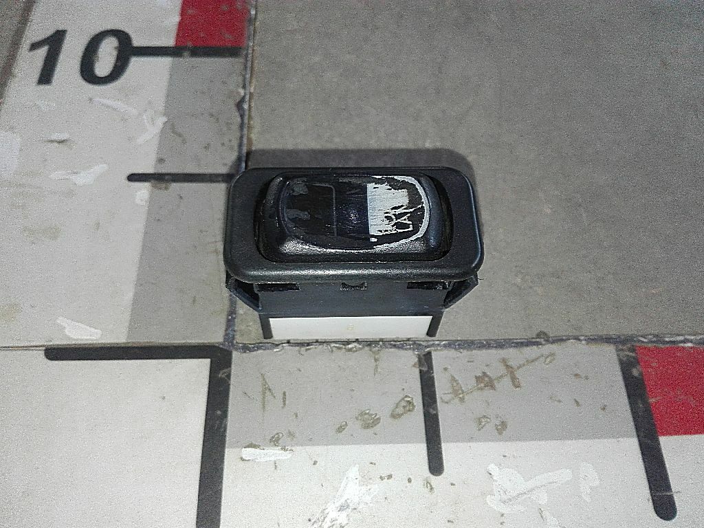 Клавиша противотуманных фар б/у