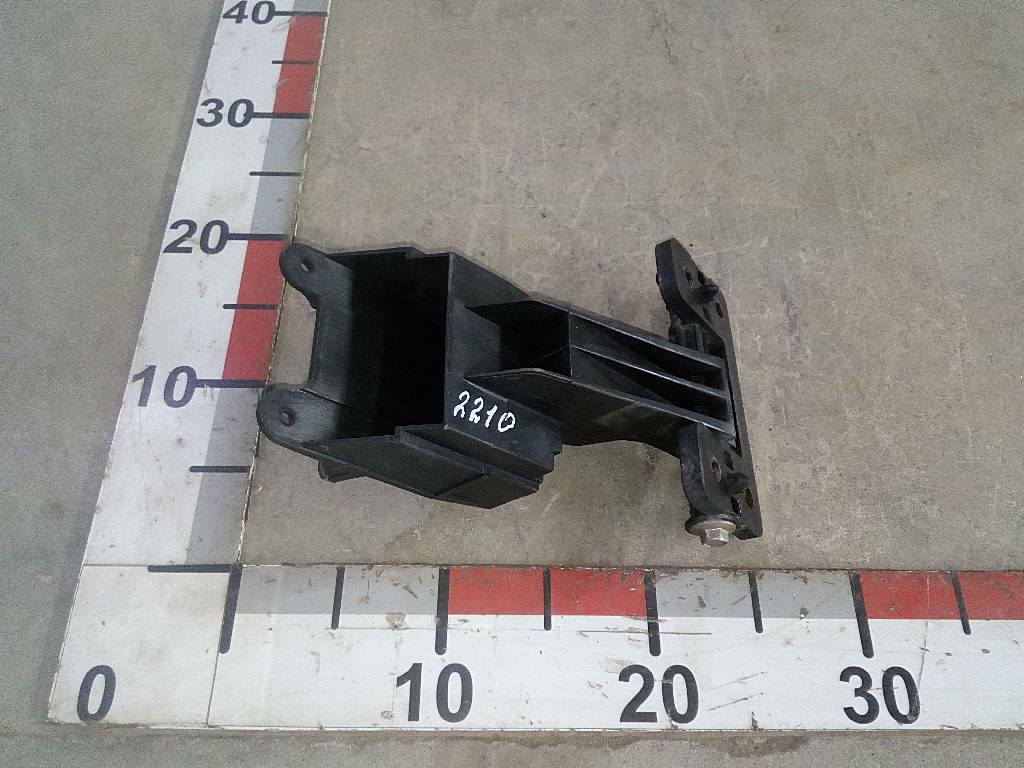 Кронштейн фары б/у