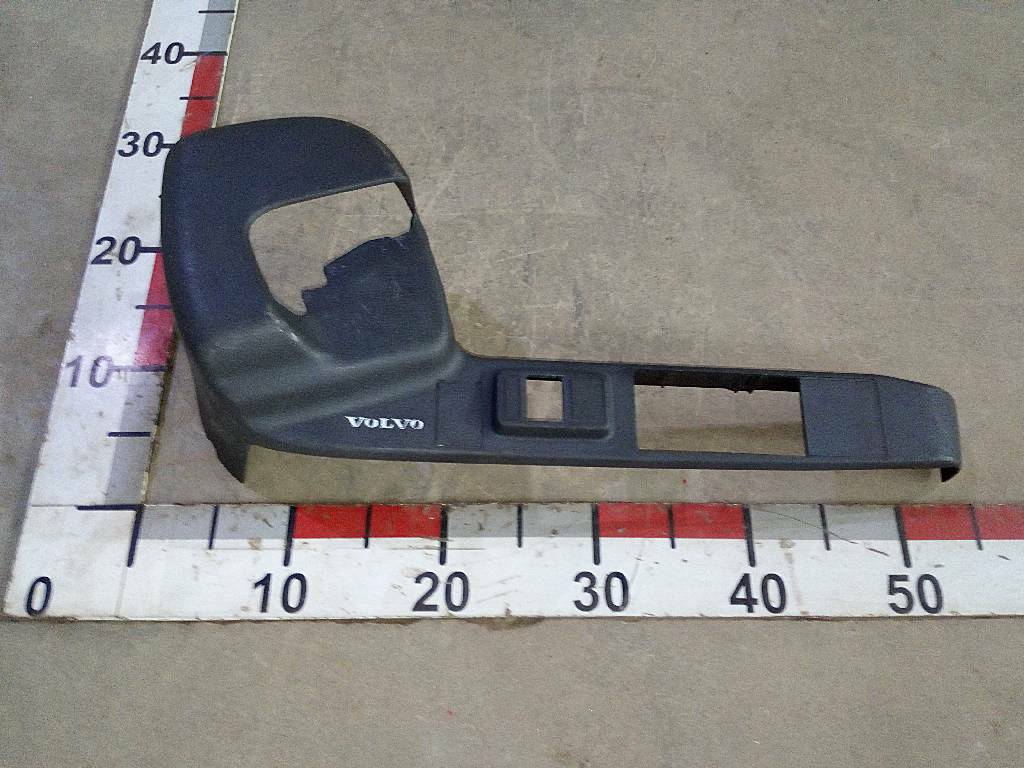 Накладка пассажирского сиденья б/у