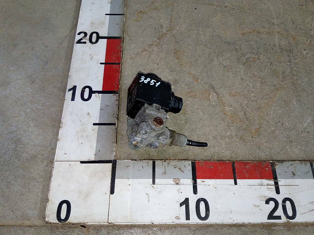 Клапан электромагнитный б/у