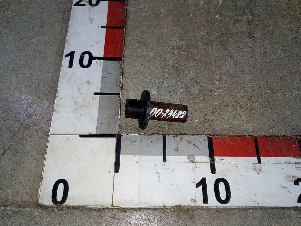 Втулка заднего амортизатора кабины б/у