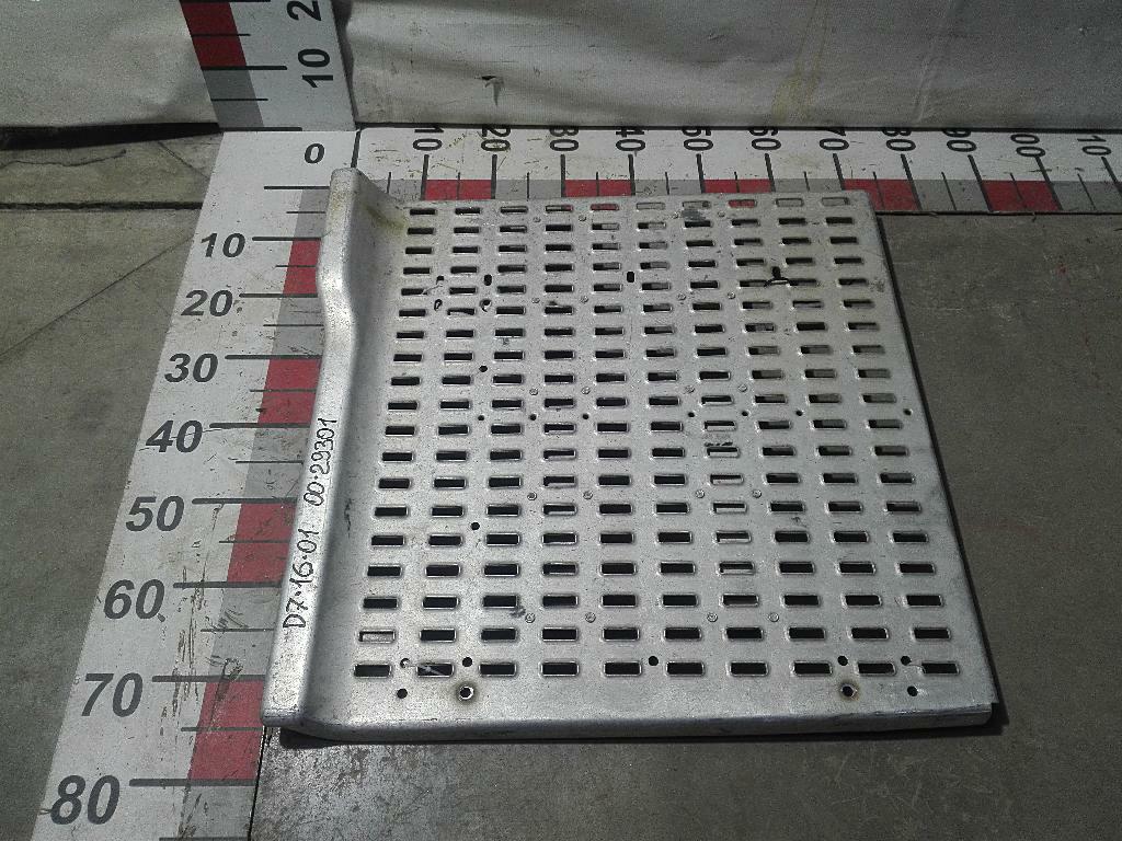 Площадка за кабиной б/у