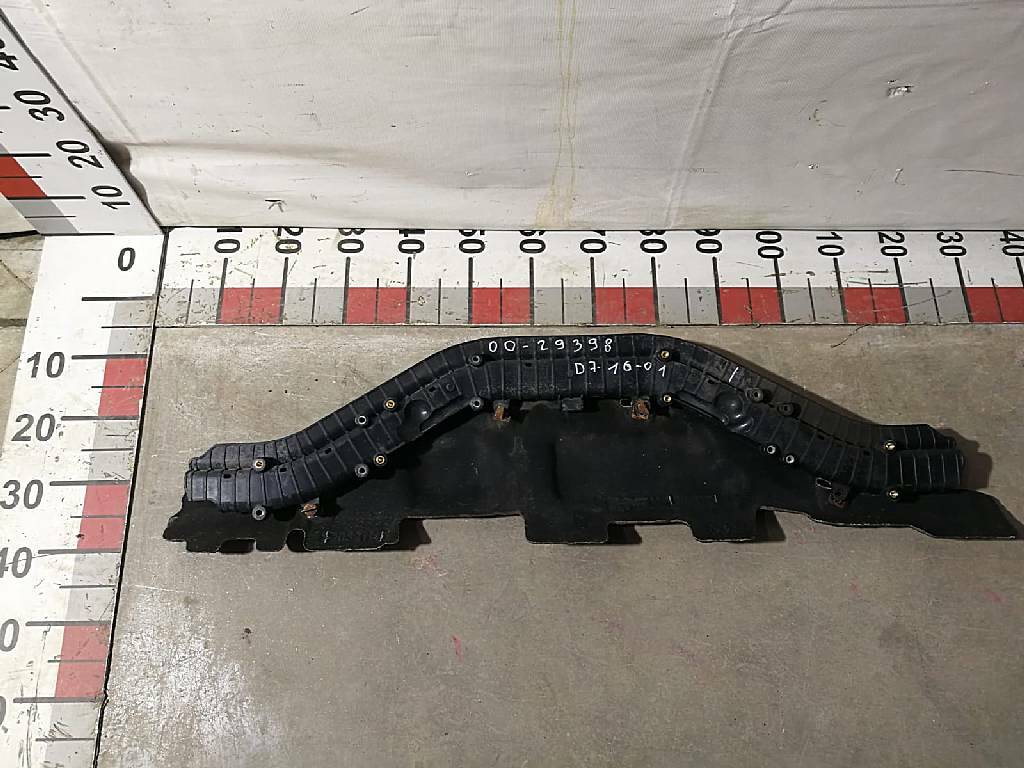 Корпус проводки правый б/у