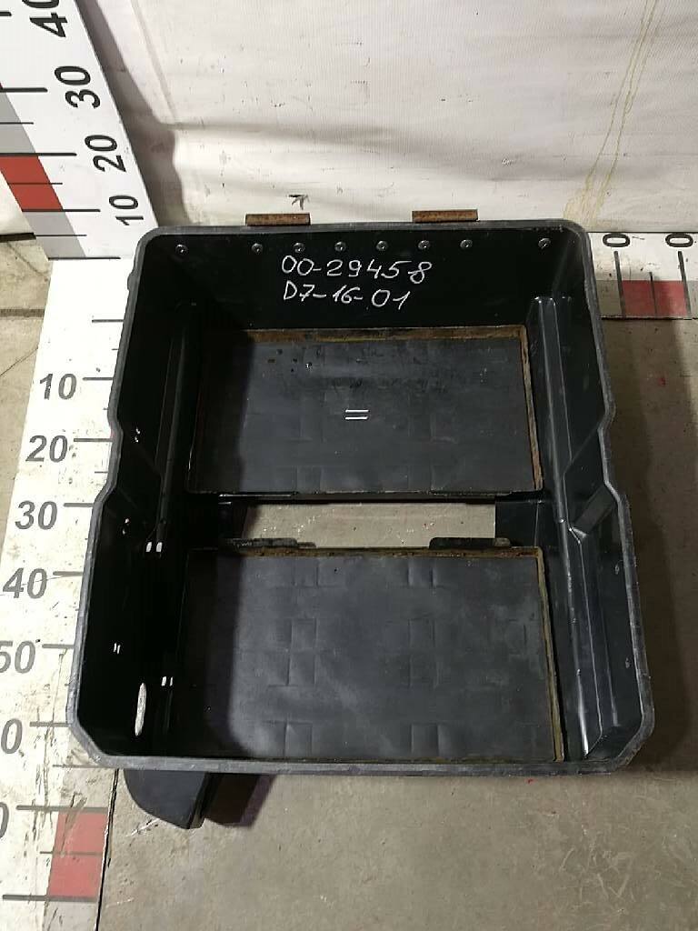 Ящик аккумуляторный б/у