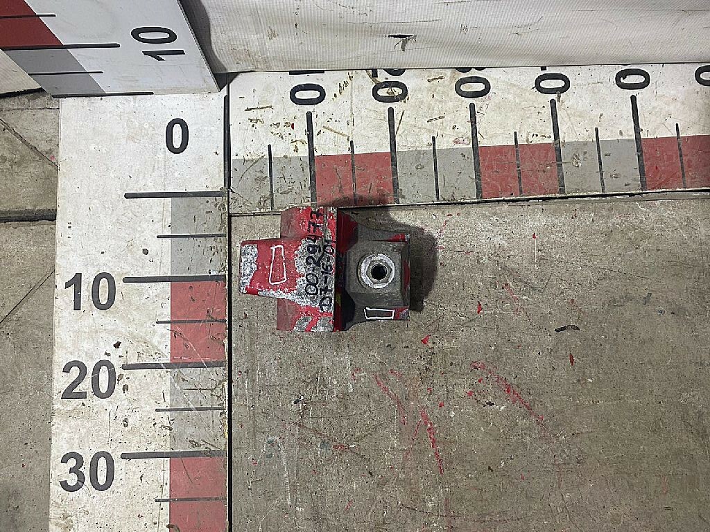 Подушка двигателя передняя б/у