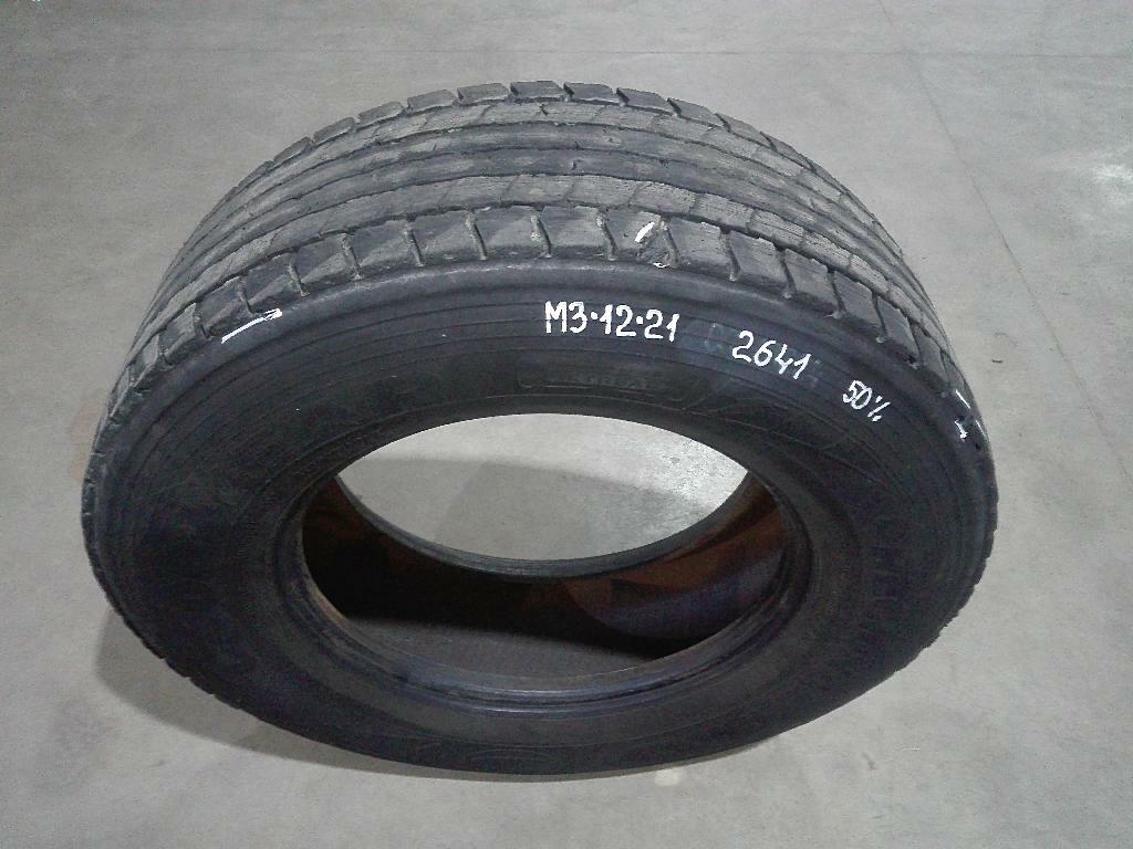 Шина задняя 315/70 б/у