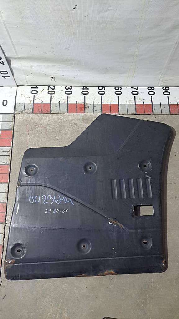 Экран глушителя тепловой б/у