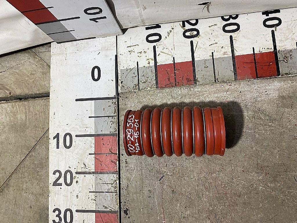 Патрубок интеркулера б/у