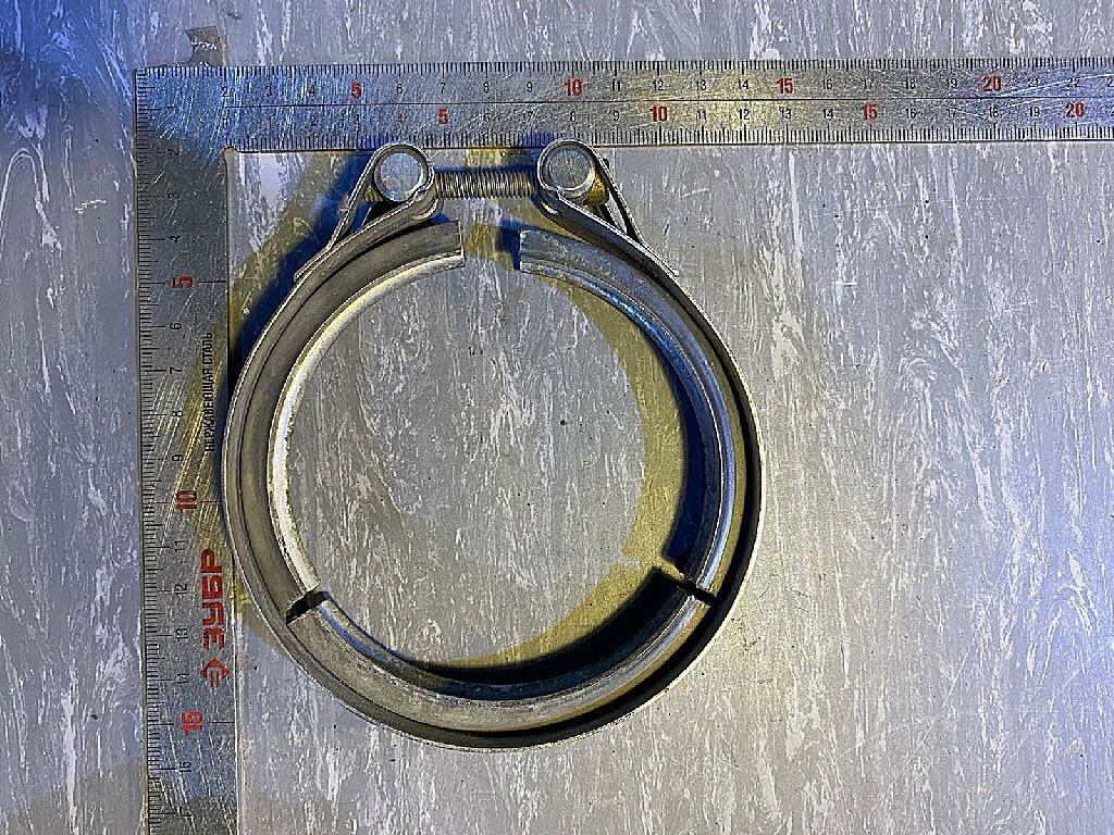 Хомут патрубка интеркулера б/у