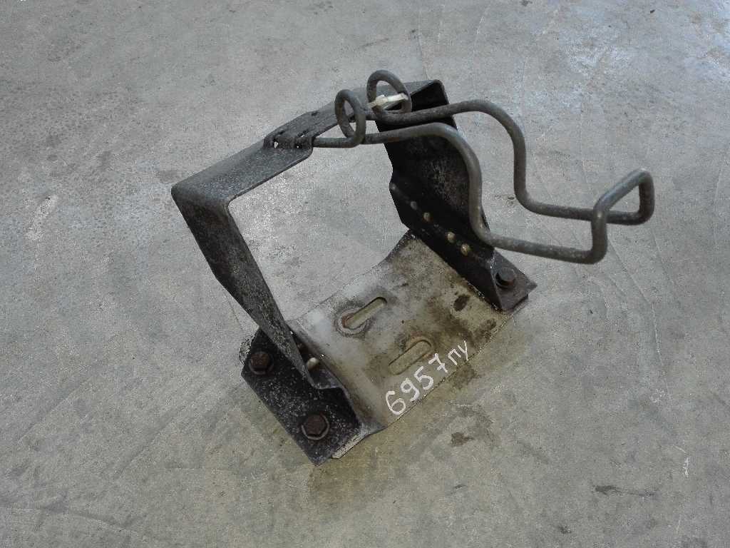 Крепление противооткатного упора б/у