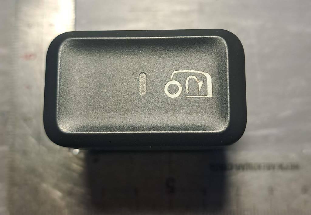 Клавиша рециркуляции воздуха б/у