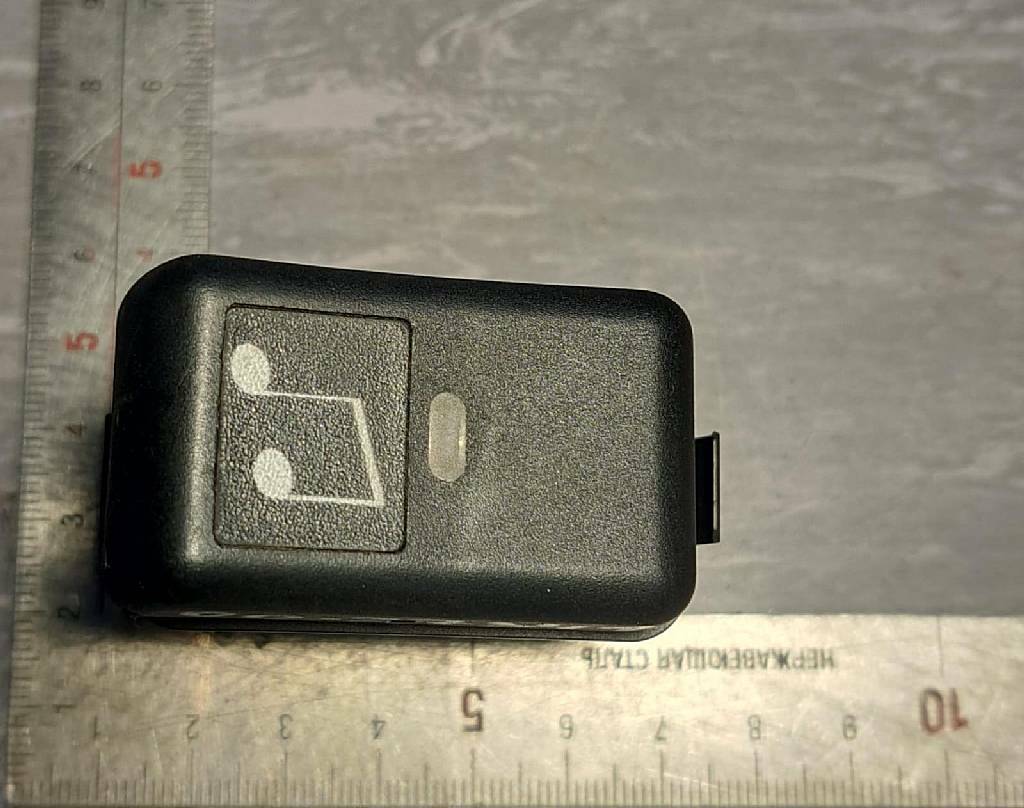 Клавиша аудиосистемы б/у