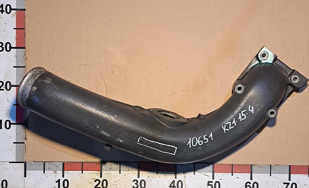 Патрубок интеркулера б/у