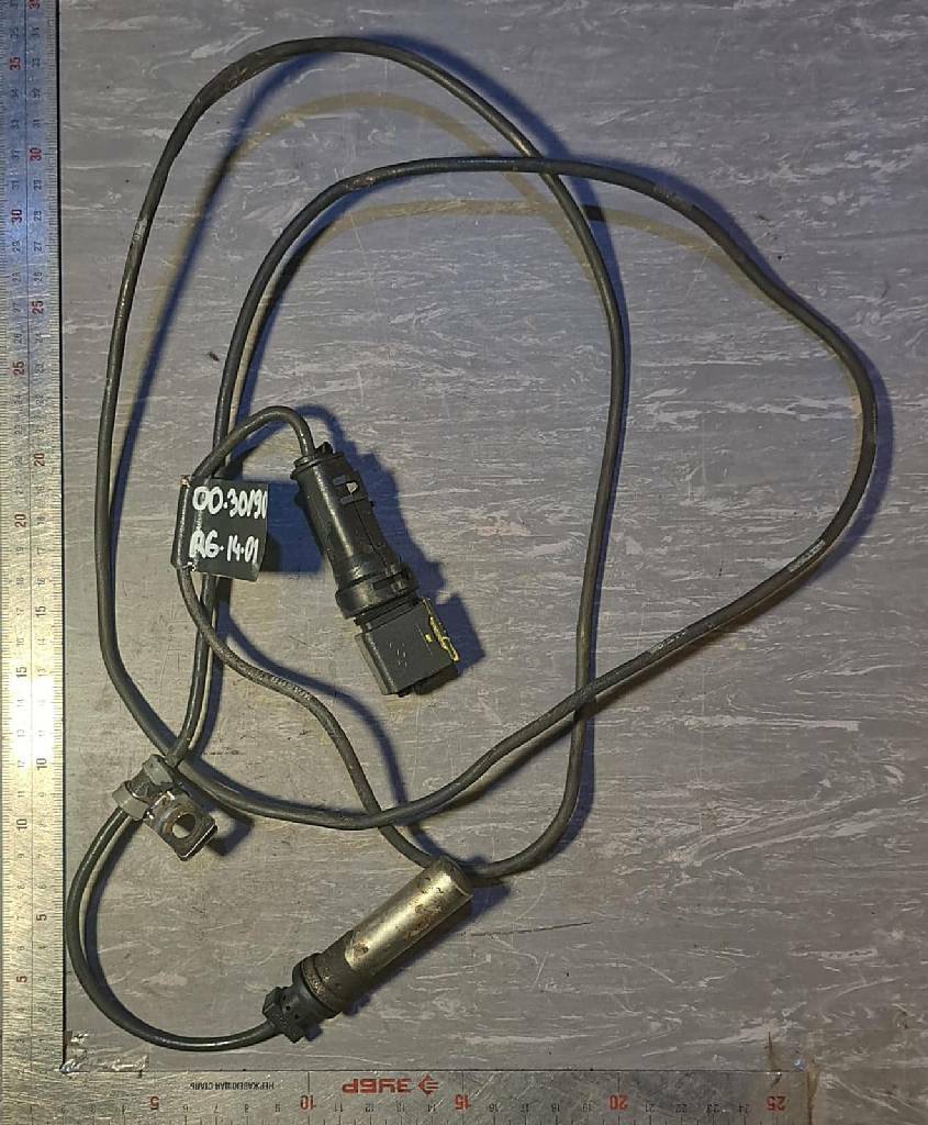 Датчик системы abs передний б/у