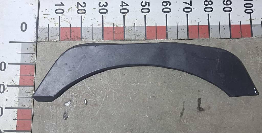 Накладка правого корпуса верхней ступени б/у