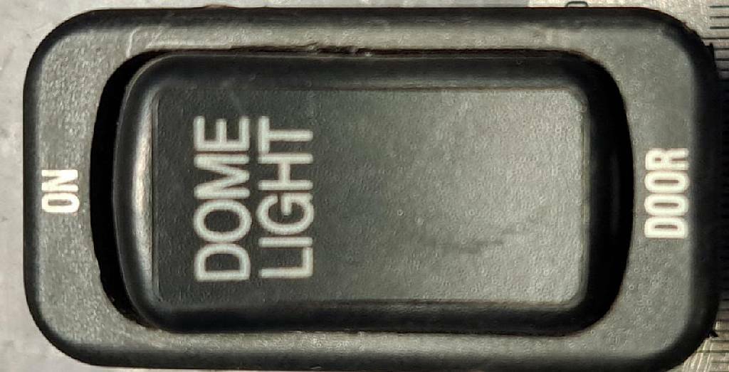 Клавиша освещения салона б/у
