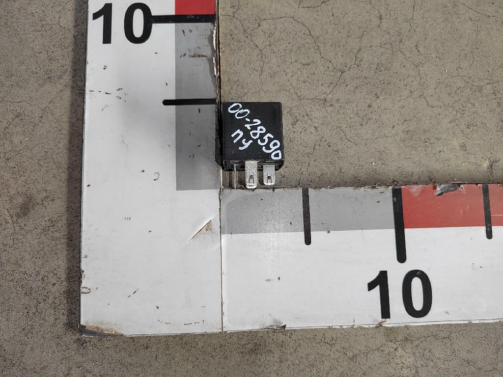 Реле противотуманных фонарей б/у